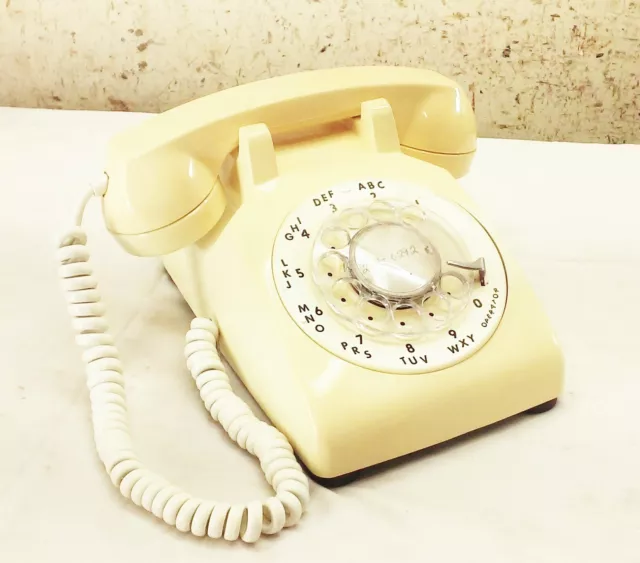 Vtg Beige cream white rotary dial corded desk telephone phone retro 1980s