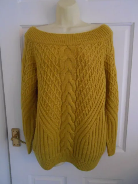 New Papaya mustard yellow cable wide neck jumper size M (12)