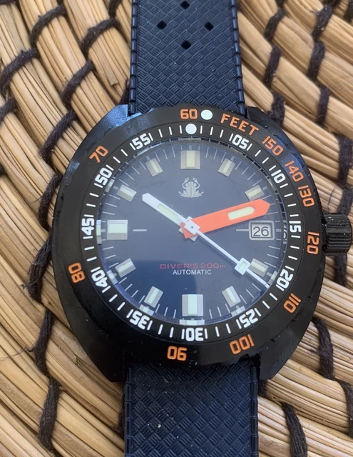 Orologio ZINVO Corsa Automatico, Cassa In Acciaio PVD Nero Opaco, Quadrante Con Turbina Rossa, Datario, Vetro Zaffiro, Pelle Italiana