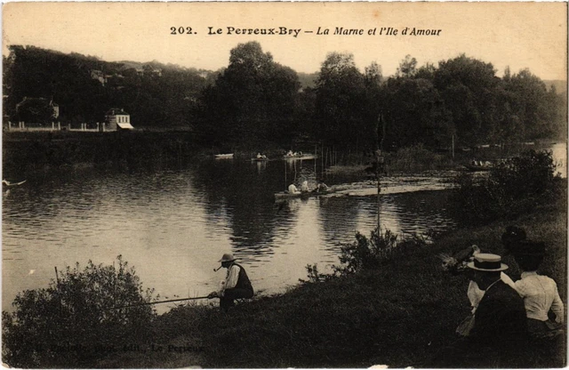 CPA Le Perreux Les Bords de la Marne FRANCE (1370313)