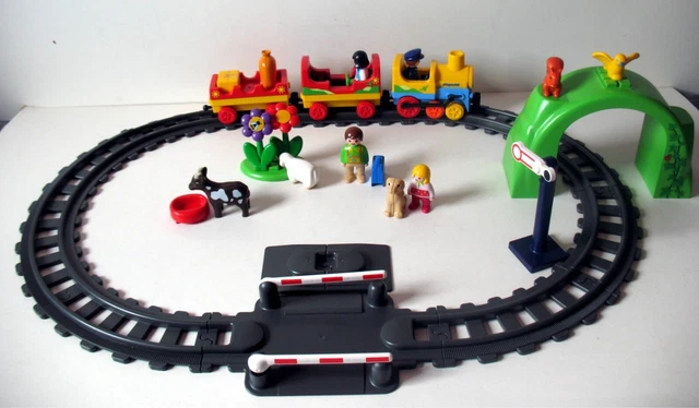 Circuit with passenger train and station - Playmobil 1.2.3 6905