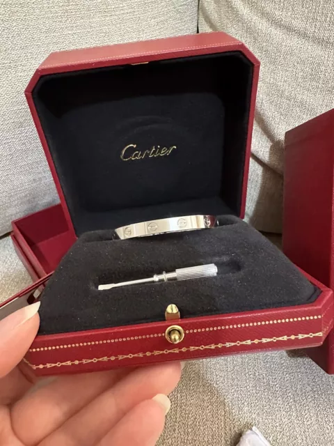 CARTIER LOVE BANGLE 750 19 Cartier R IP 6688 001 191.00