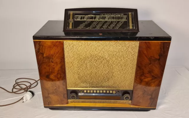 Radio vintage Philips 753A