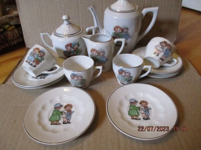 Dînette porcelaine enfant service à café. Vintage - Collection Dînette porcelaine enfant service à café. Vintage - Collection