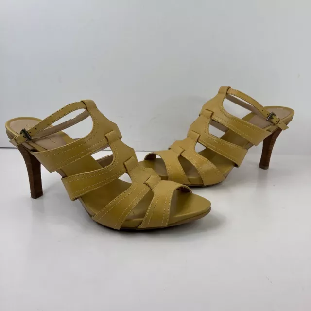 Kenneth Cole Reaction Women's 8M Leather Gladiator Peep Toe Sandal