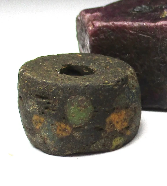 RARE WELL WORN AMAZING ANCIENT BLACK SPECKLED HEBRON GLASS BEAD 10mm x 17mm