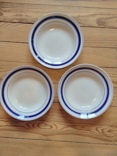 3 assiettes creuses faïence fine blanche et bleu Constantine Sarreguemines ?