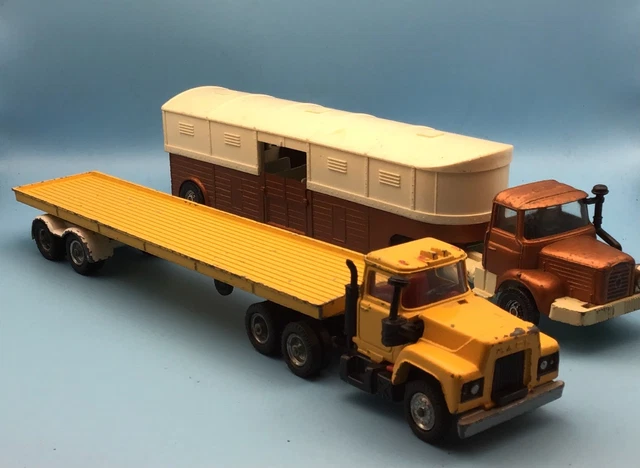 DAISHIN 1/30 2013 Radio Controller 18 Wheels Buffalo Trailer Truck