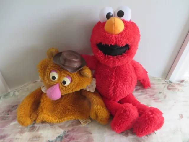 Fozzie Bear Muppet Fisher Price 861 Hand Puppet 10" Jim Henson 1978 & Elmo Doll