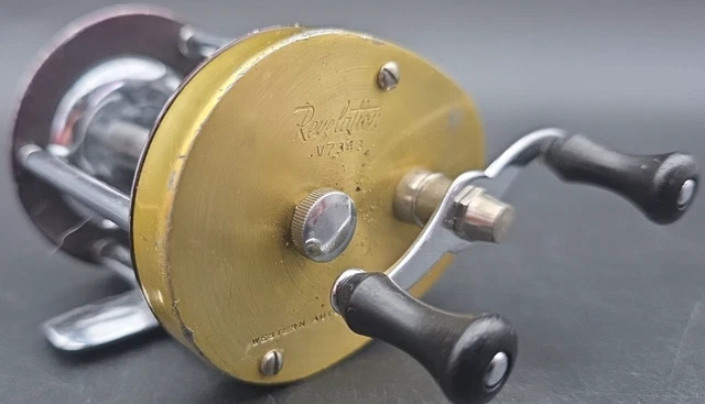 リール WESTERN AUTO STORES REVELATION V7343 VINTAGE WESTERN AUTO Revelation V7343 Fishing Reel Made in USA