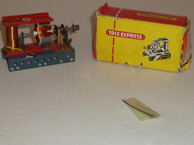 TRIX EXPRESS Elektromotor 8924 8-12 Volt~