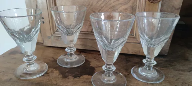 4 ANCIEN VERRES A ABSINTHE VINTAGE SOUFLES A FACETTES A PIED XIXème SIECLE