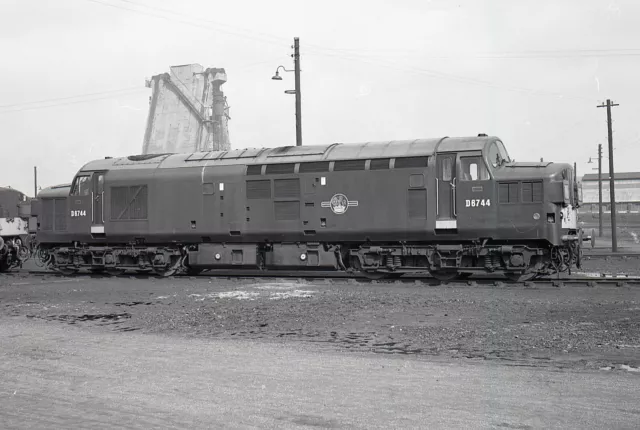 JOB LOT 5 x Original 35mm B&W slides: Class 37, Class 47, Class 31 ...
