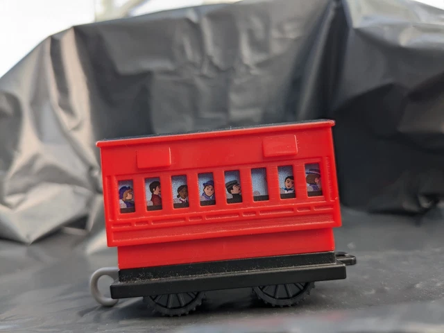 THOMAS THE TANK engine trackmaster Push Down Night Coach Inc Postage £8 ...