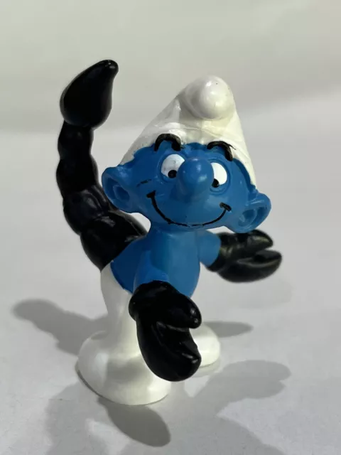 The Smurfs 2009  Smurf Astrology Zodiac Scorpion Schleich Peyo Germany