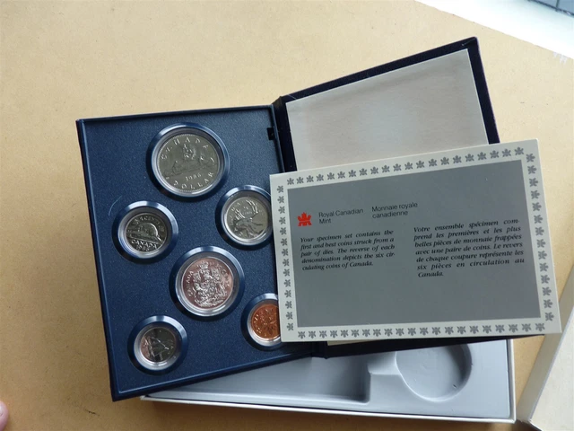 カナダ造幣局　　SPECIMEN SET 1971-1999 Specimen Set Collection