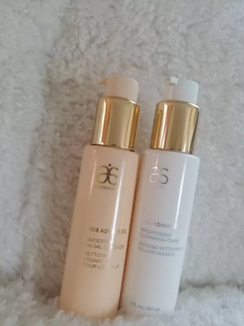 Arbonne RE9 Advanced Smoothing Facial Cleanser BRIGHTENING& Regular (2PC)