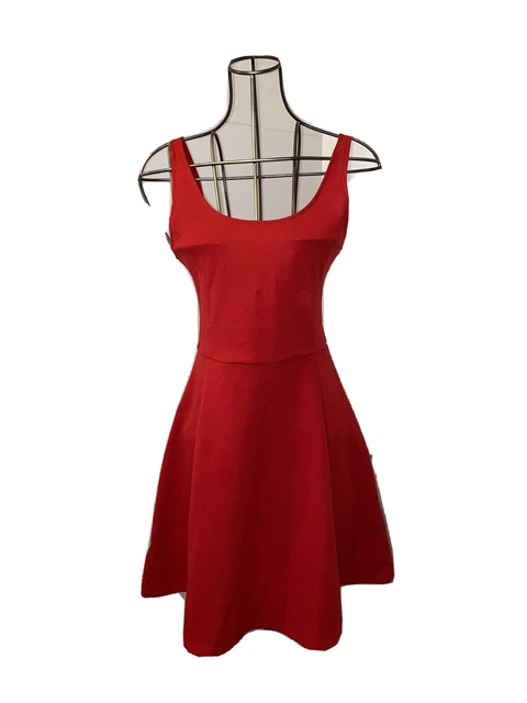 ROBE PATINEUSE ROUGE H M EUR 5 00 PicClick FR