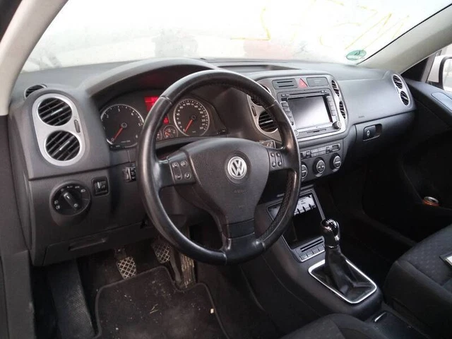 armaturenbrett für VOLKSWAGEN TIGUAN 2008 2447916