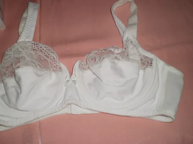 soutien gorge Grand maintien t 90 B MISS HELEN