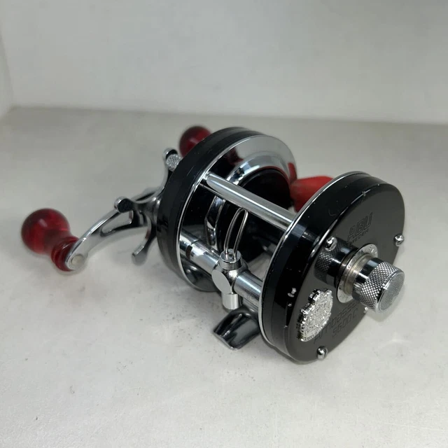 VINTAGE ABU GARCIA Ambassadeur 5600c black body & red thumb bar