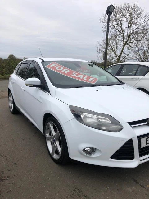Ford Focus 1.6 Ecoboost Titanium Five Door White Petrol