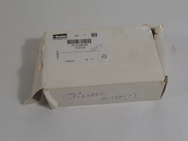 Parker PL2-3/8-80 Side Ported Valve Subbase 3/8"NPT Ports ! NEW !