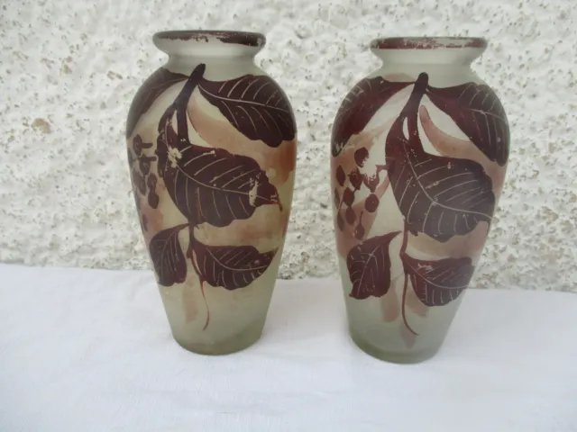 Anciennne Paire De Vases Art Déco Verre Moulé Pressé Décors De Roses Prior