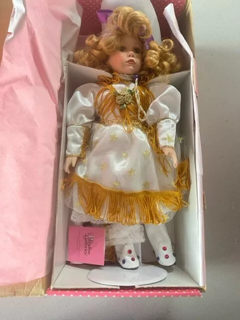 Treasury Collection PARADISE GALLERIES porcelain doll Musical DELTA DAWN
