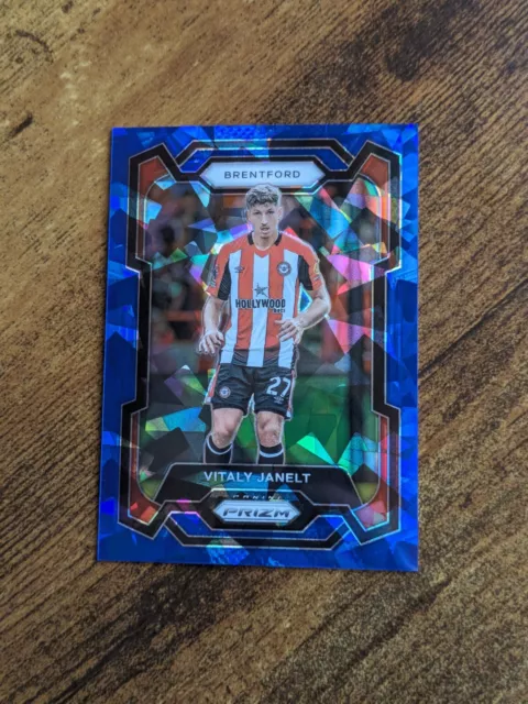 Vitaly Janelt/75 2023-24 Panini Prizm Premier League blau gebrochenes Eis Brentford