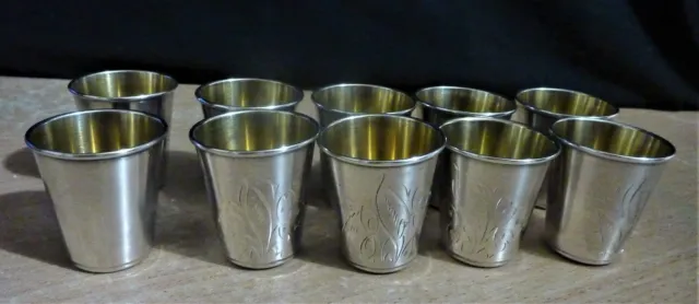 VINTAGE SOVIET/RUSSIAN SET OF 10 BEAUTIFUL ENGRAVED SILVER VODKA CUPS 1969 year