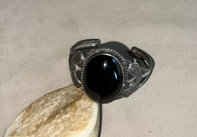Vintage American Indian Navajo Pawn Silver Onyx Cuff Bracelet Fred Harvey Era