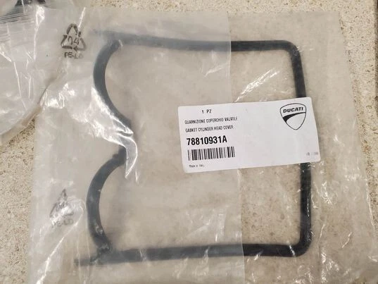 Oem Genuine New Ducati Rear Cylinder Head Cover Gasket 78810931A Nos
