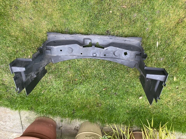 09-11 Jaguar X250 XF Upper Radiator Support Deflector Shield 8X238102AD OEM