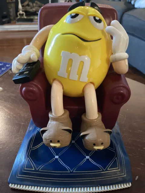 M&M Candy Dispenser Yellow Peanut M&M Sitting in Recliner Chair 1999 Vintage