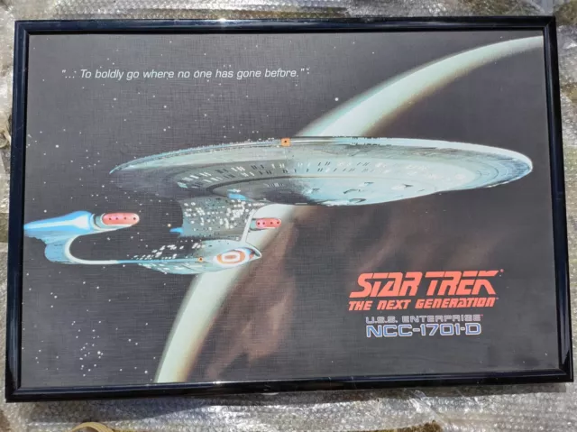 Star Trek: TNG - quadro da parete illuminato (Enterprise D) *RARO*