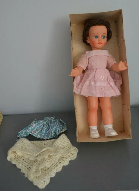 ANCIENNE POUPÉE BELLA vêtement d'origine EUR 20,00 - PicClick FR