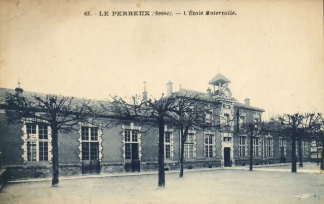 Le Perreux-L'École Maternelle CPA Saintry - L'Arcadie (180034)