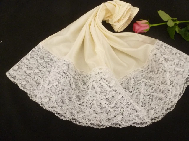 joli jupon  vintage  jolie dentelle taille 42/44/46 taille élastique ref 680M2
