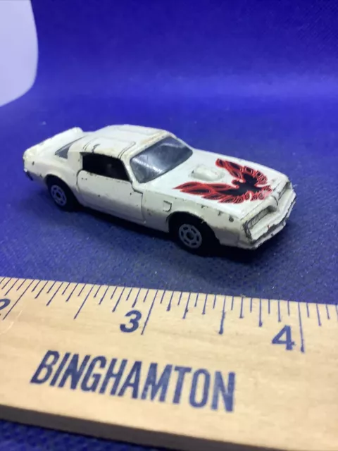 Yatming Pontiac Trans-Am White No. 1060 1981 Universal Studios Firebird
