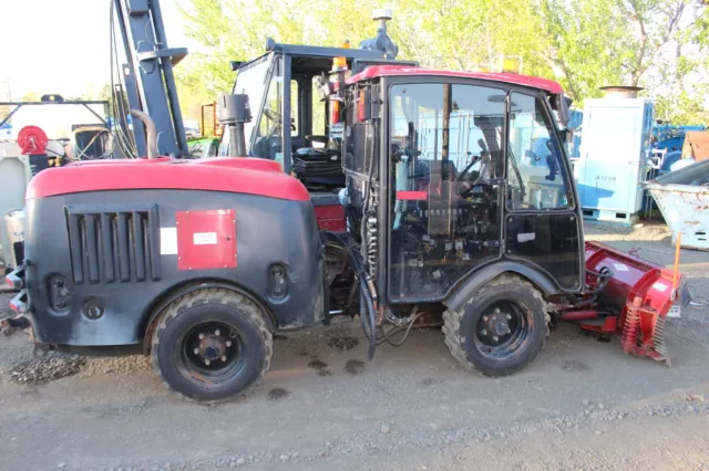 2008 Maclean MV2 4x4 Articulated Municipal Tractor Plow Diesel Cab Heat A/C Cat