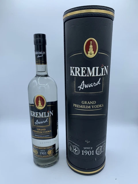 Kreml - In Award Grand Premium Vodka Since 1901 medagliata con box ml 700 40%