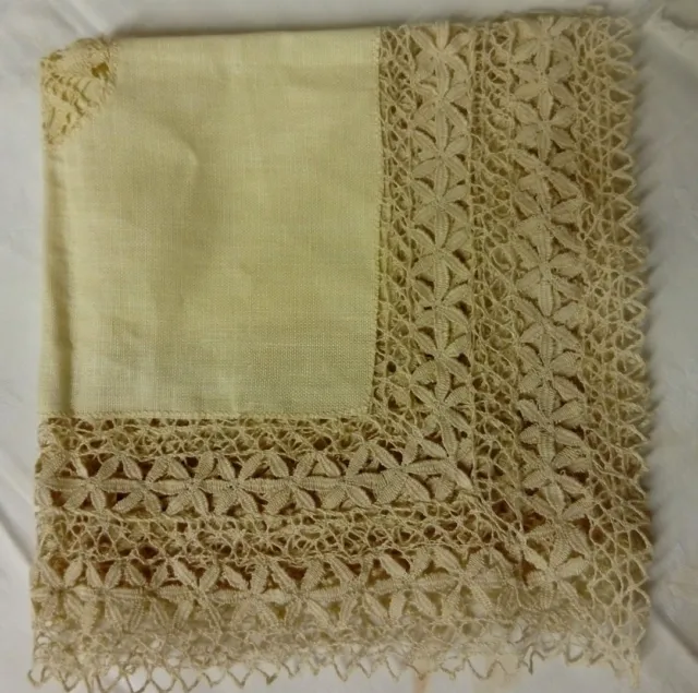 Vintage Handmade Blonde Maltese Bobbin Lace Square Tablecloth. Size 17" (43cm)