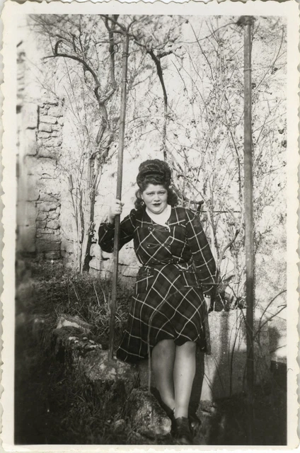 Antique Photo - Vintage Snapshot - Women Fashion Garden Hairstyle - Woman Fashion