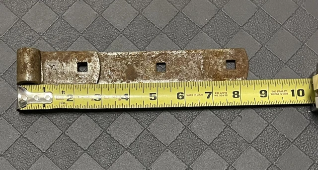 Rusty Barn Door Shed Strap Hinges Short plus Pintles 3