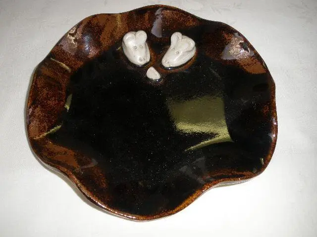 Lovely  Glazed Pottery Cheese Plate With Mice