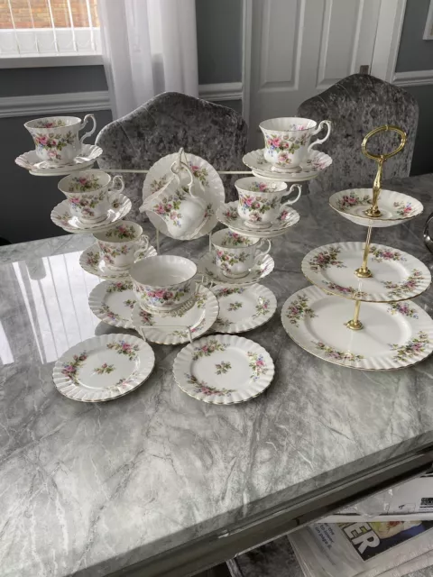 Royal Albert Moss Rose Tea Set for 6, Vintage, 23pieces ~ Bone China