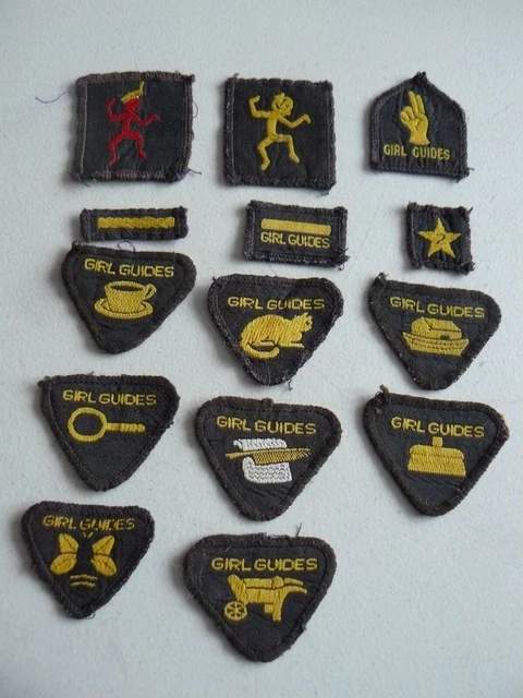 selection-of-vintage-girl-guide-brownie-badges-late-1960-s-2-50