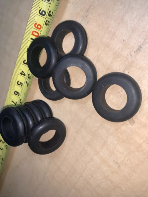 Lot of 10) Open Grommet 5/8" by 1-1/8"  SBR Rubber - Newark 31F2083 BG-2285