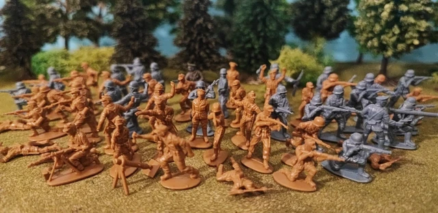 LOT 32 SOLDATS Anciens En Metal Figurines Silouhettes Peintes EUR 50,00